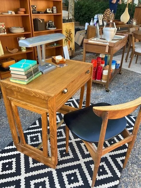 Autumn Vintage Market
